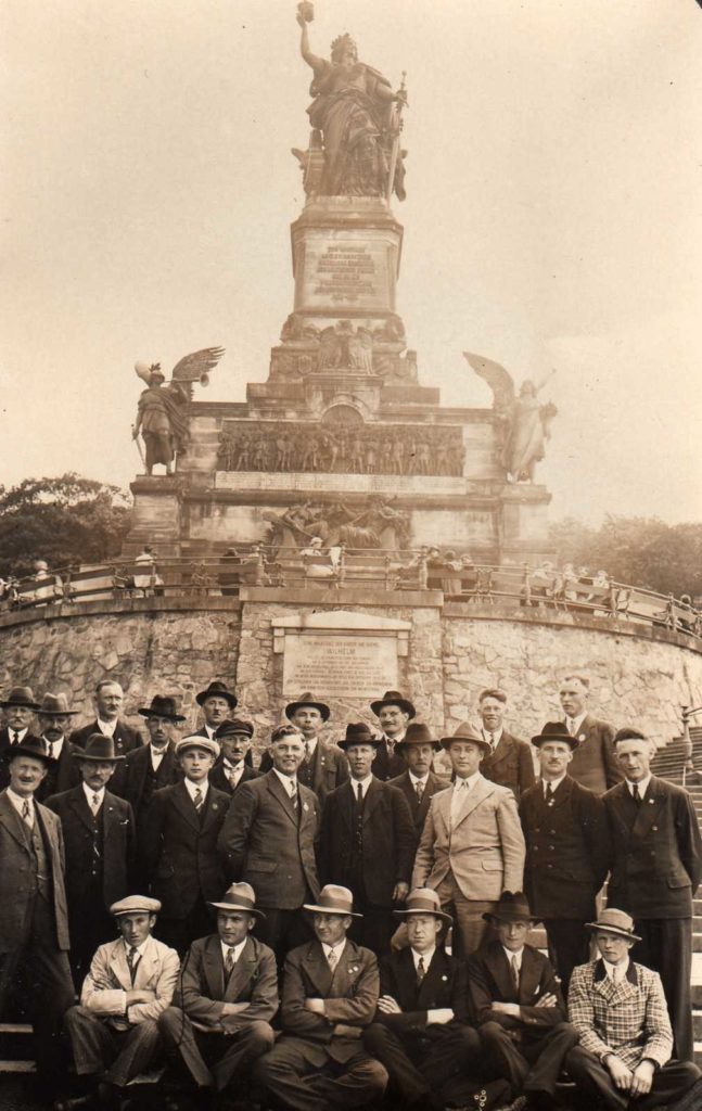 Sängerausflug zum Niederwalddenkmal